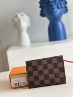 Louis Vuitton Victorine Wallet Damier Canvas Red 12Cm N41659 - Image 2