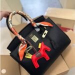 Hermès Birkin 30 Togo Leather Gold Hardware Black 30Cm - Image 3