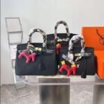 Hermès Birkin 30 Togo Leather Gold Hardware Black 30Cm - Image 2