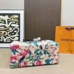 Louis Vuitton Onthego MM Monogram Canvas Dune 32cm - Image 5