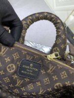 Louis Vuitton Onthego Pillow Handbag Silver 34Cm - Image 7