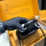 Louis Vuitton Capucines Mini Matte Black 21Cm - Image 7