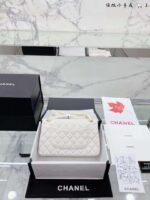 Chanel Classic Mini Flap Gold Hardware White 25Cm - Image 3